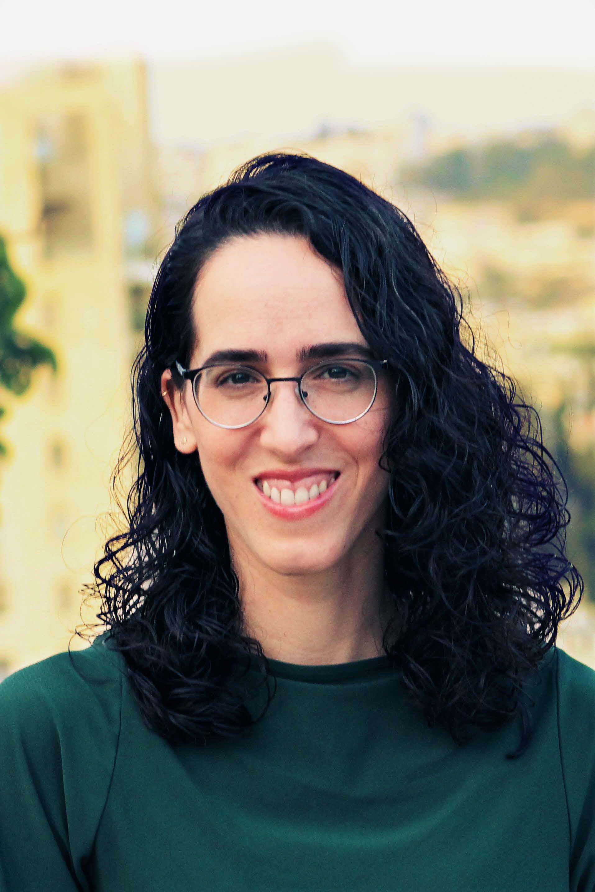 Dr. Neta Yitzhak
